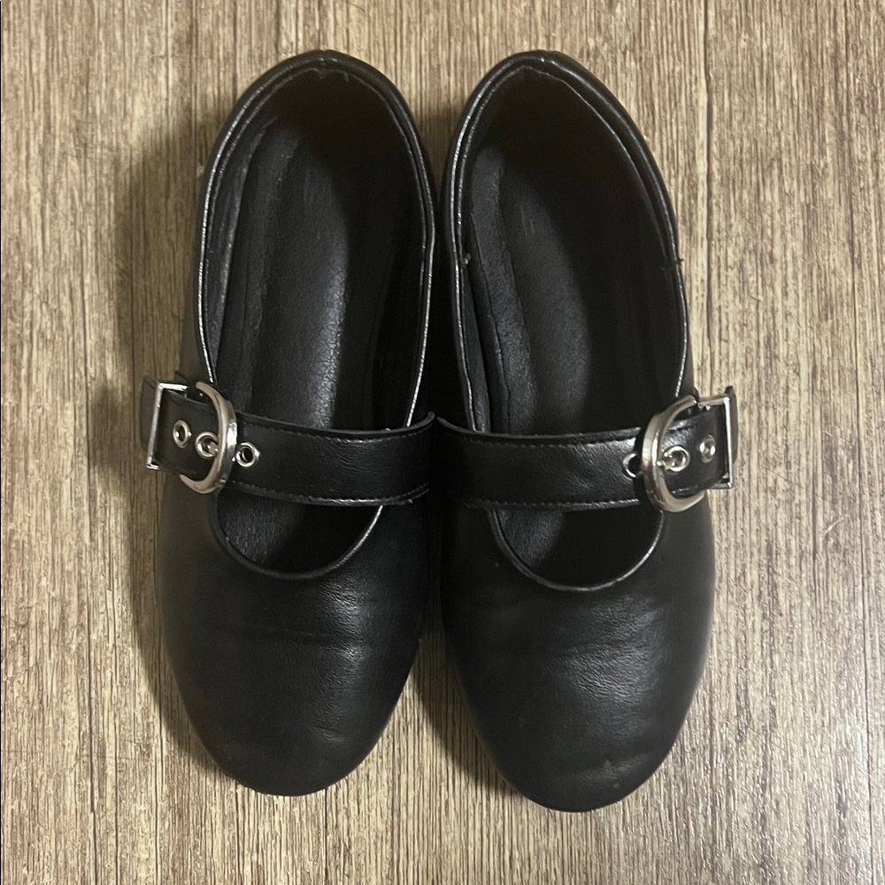 GAP Black Kids Mary Jane Dress Shoes with Silver Buckles